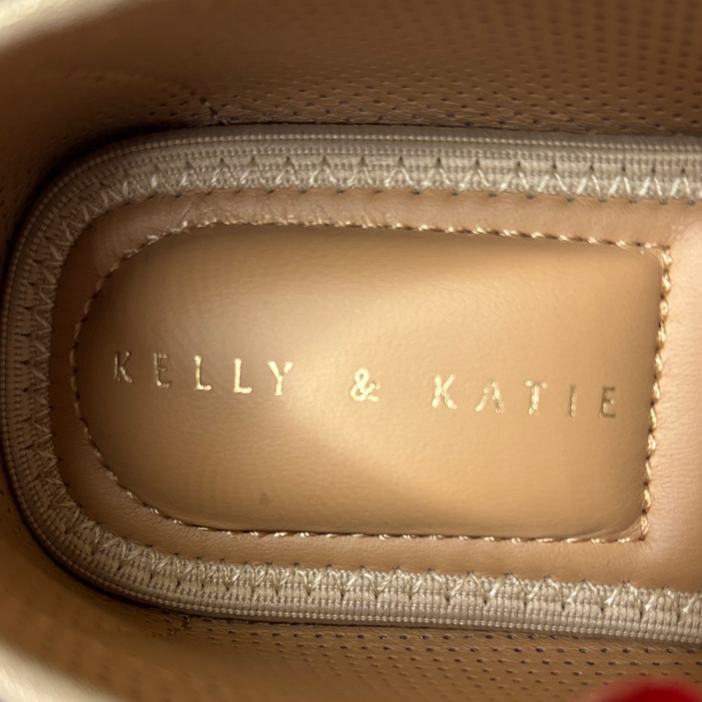 🤍 Kelly & Katie Metallic Loafers Chic Slip-On Comfort Size 7.5 NWT 🤍 - Picture 9 of 13